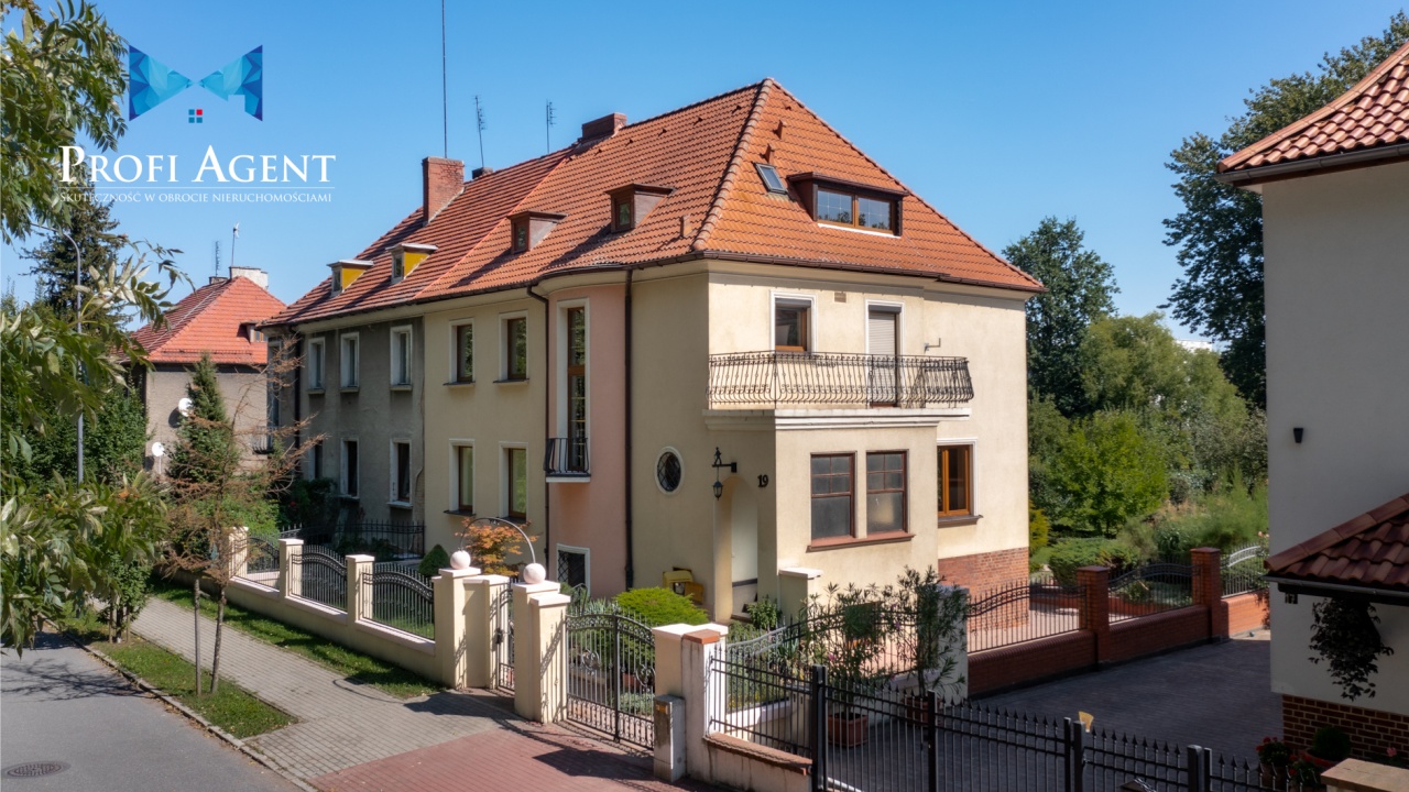 Nieruchomość: Dom na sprzedaż Racibórz, ul. Szczęśliwa